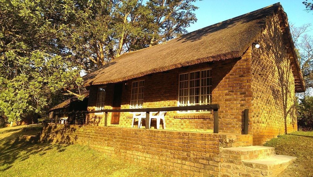 Kwambali Riverside Lodge Hazyview Exteriör bild