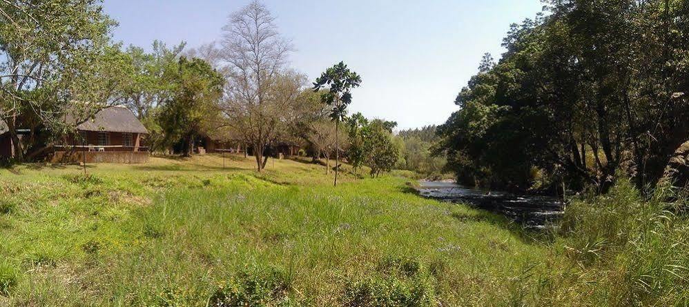 Kwambali Riverside Lodge Hazyview Exteriör bild