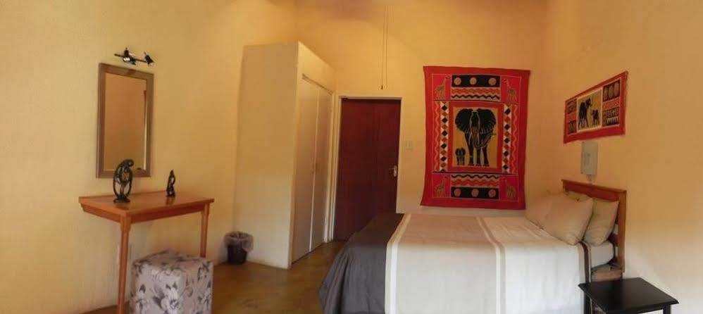 Kwambali Riverside Lodge Hazyview Exteriör bild